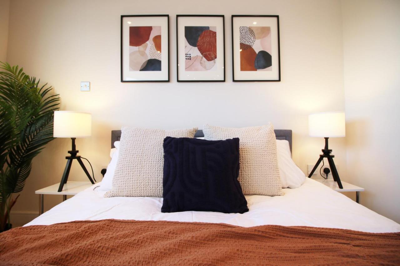 The Skyline - Luxury City Centre Flat With Designated Parking คาร์ดิฟฟ์ ภายนอก รูปภาพ